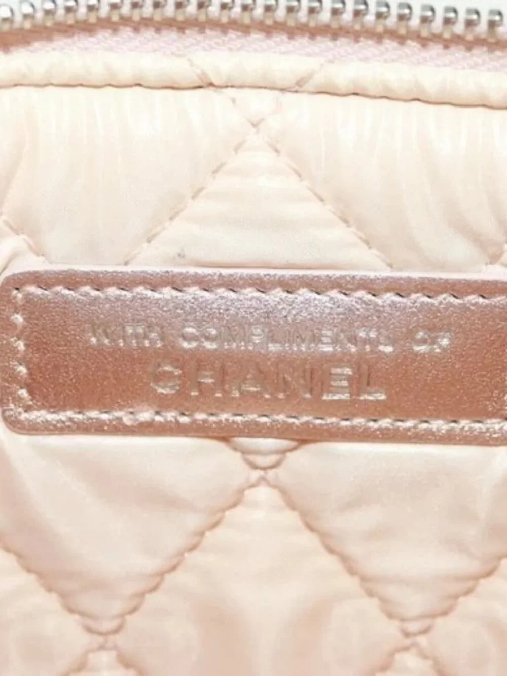 CHANEL Matelasse Pouch Lamb Skin Pink Silver CC Auth 166350SAM